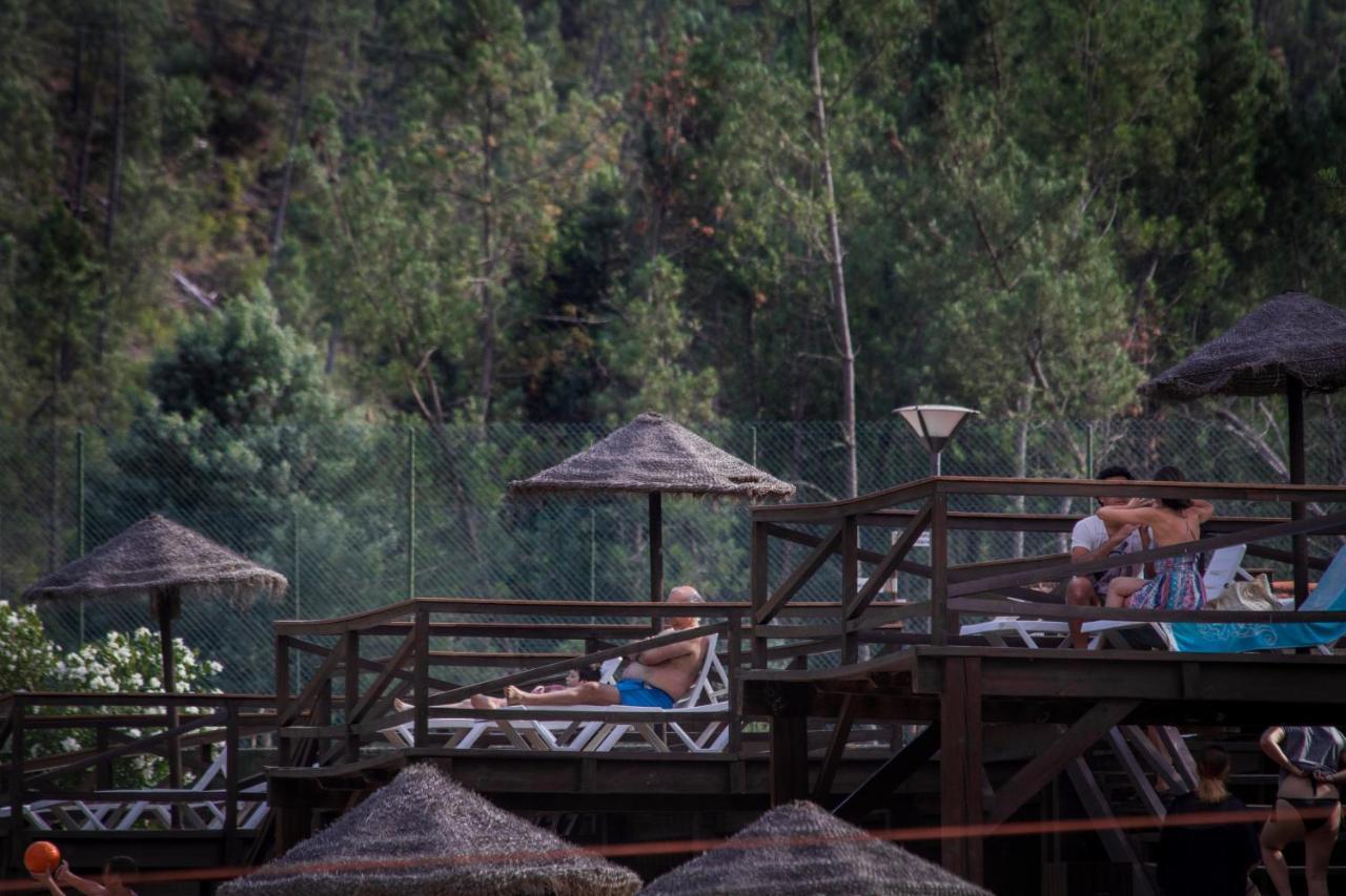 Xisto Camping Janeiro de Baixo Exteriör bild